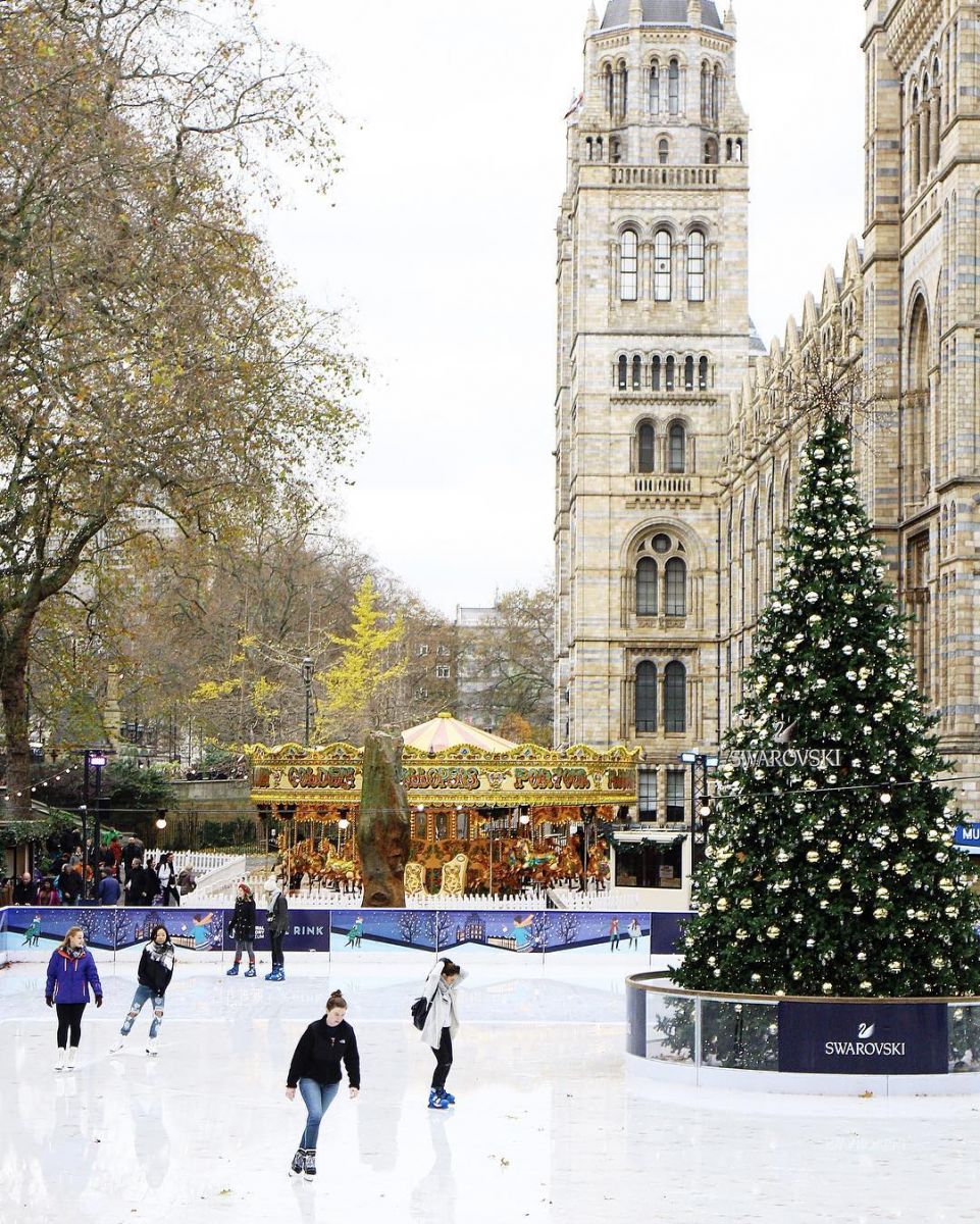 HOW OUR CITIES ARE DECORATED FOR CHRISTMAS AND NEW YEAR