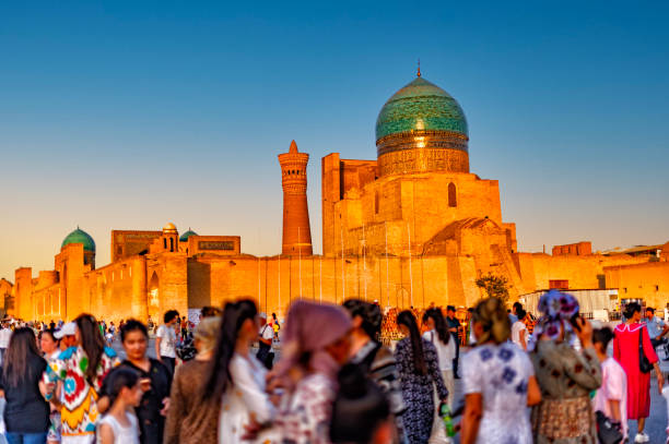 potok-inostrannyh-turistov-v-uzbekistan-vyros-pochti-na-50-procentov