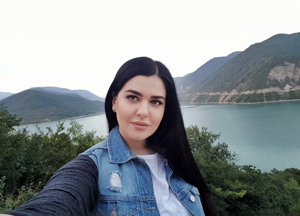 Порно транс еркекті трахает