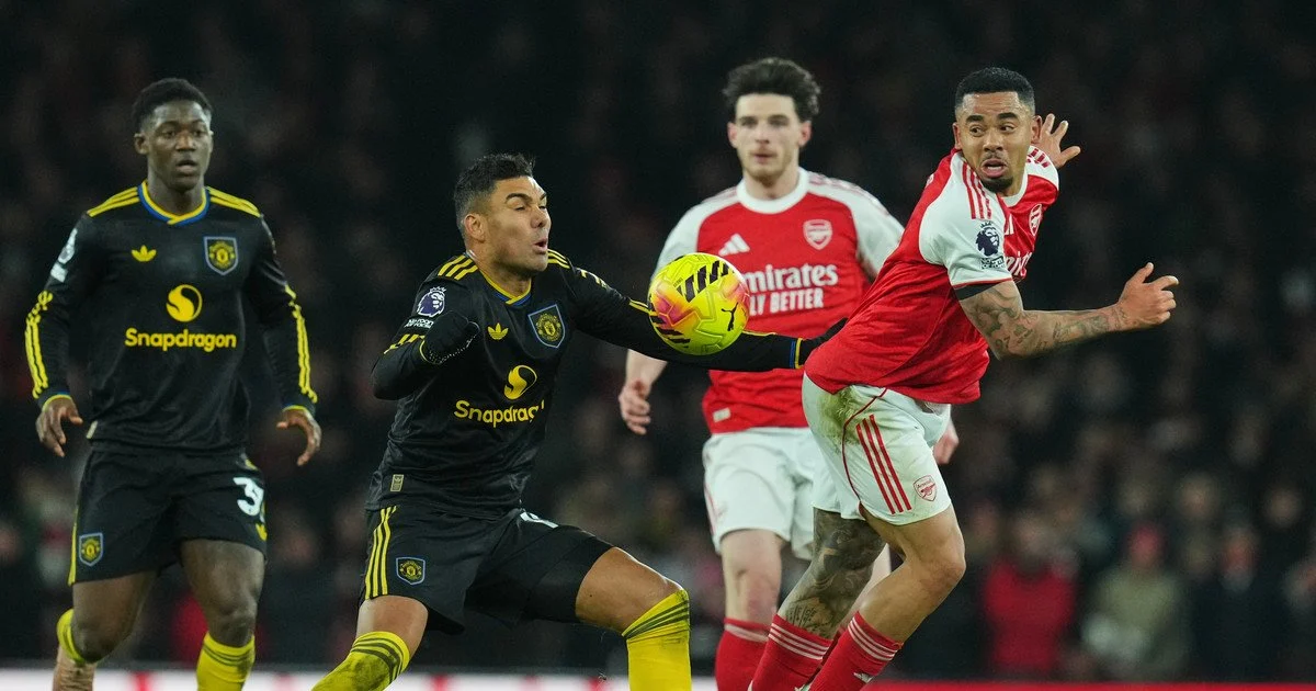 manchester-yunayted-obygral-arsenal-3-2-v-apl