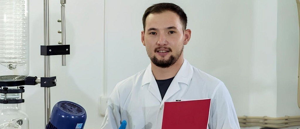 a-young-biologist-from-kazakhstan-on-how-his-interest-in-science-came-about-and-how-the-microbiome-affects-human-life