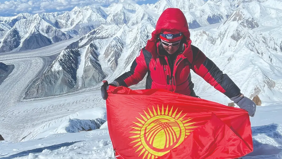 asel-baybagysheva-stala-pervoy-kyrgyzstankoy-pokorivshey-everest
