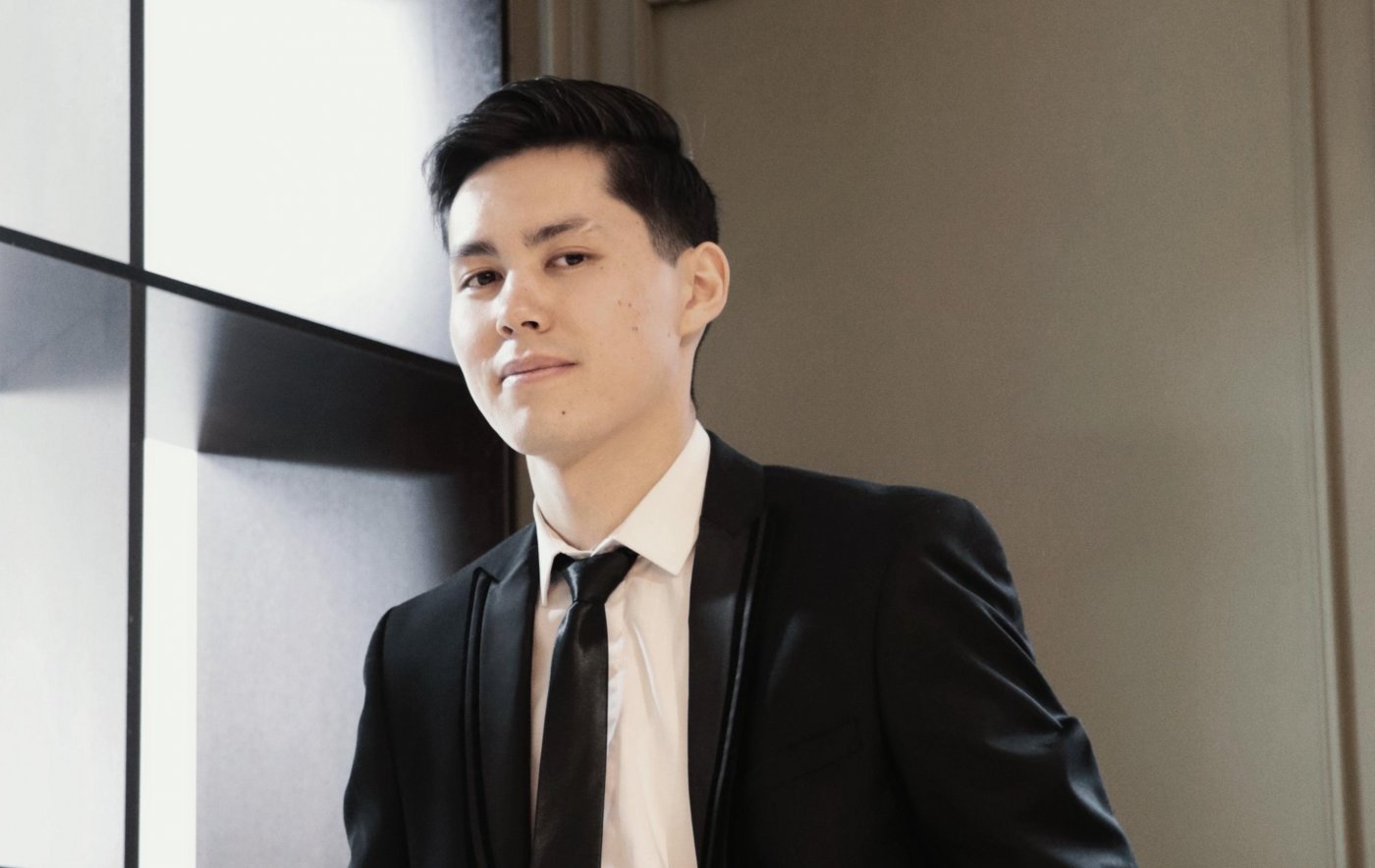 Жас қыздардың жалаңаш секс суреттері