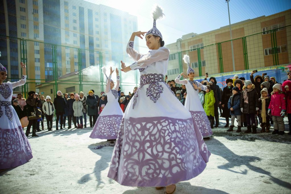 Фото на наурыз. 22 Наурыз. Праздник Наурыз в Казахстане. С праздником Наурыз. С праздником Наурыз Караганды.
