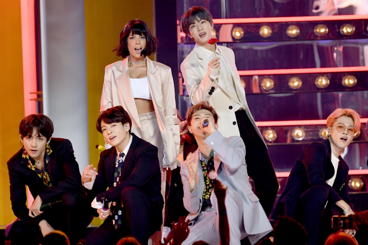 10 музыкальных коллабораций, которые взорвали музыкальные чарты