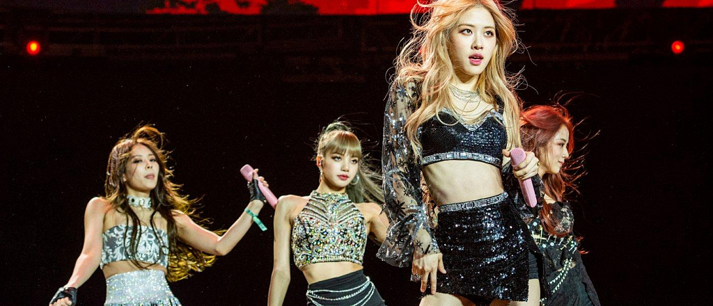 gruppa-blackpink-vypustila-mini-al-bom-deadline