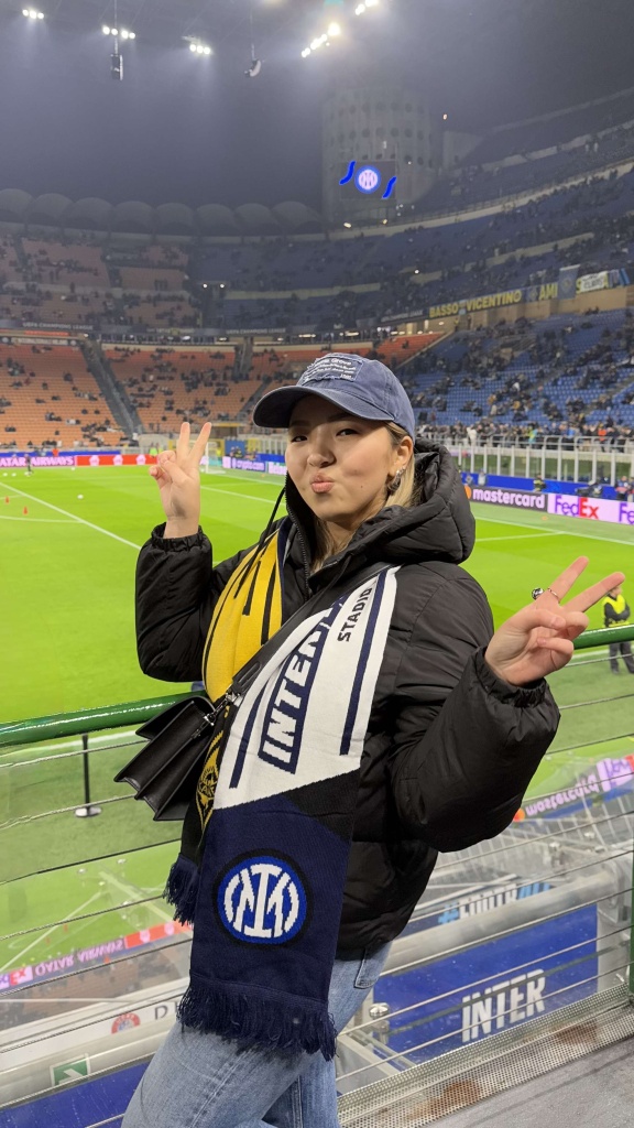 nashi v mire Учеба в Милане, Италия