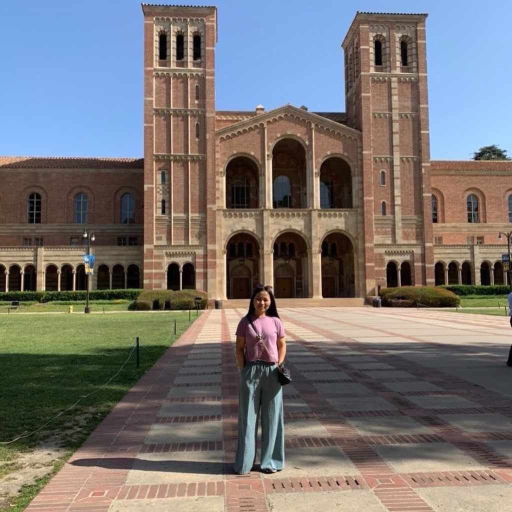 Ажар Иманакунова