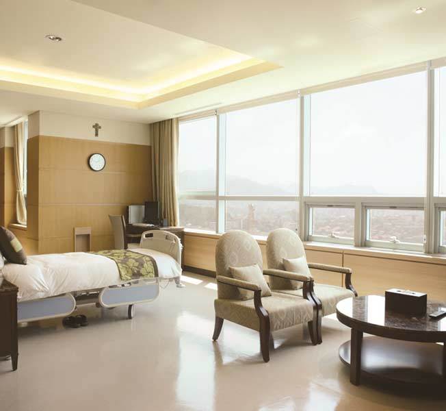 large_The-Catholic-University-of-Korea-Seoul-St-Marys-Hospital.jpg