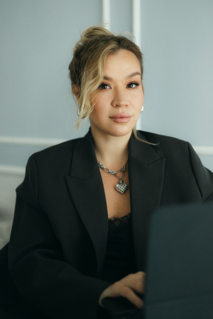 Алена автор 