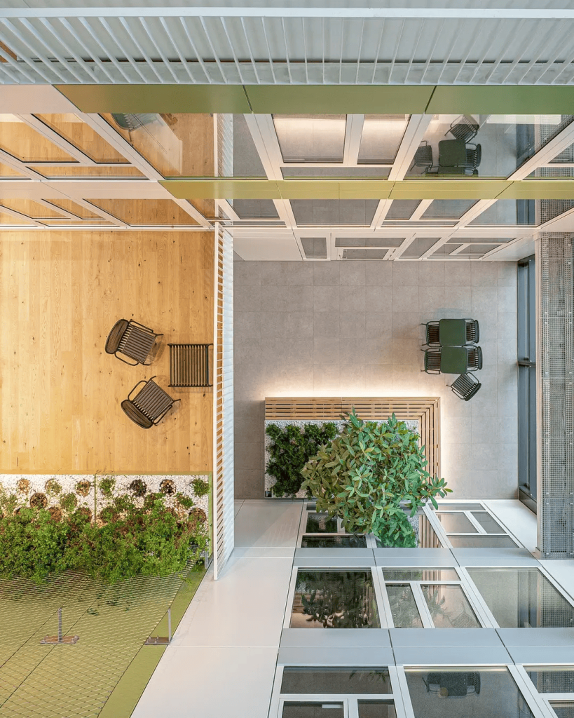 EDGEElbSide EDGEElbSide