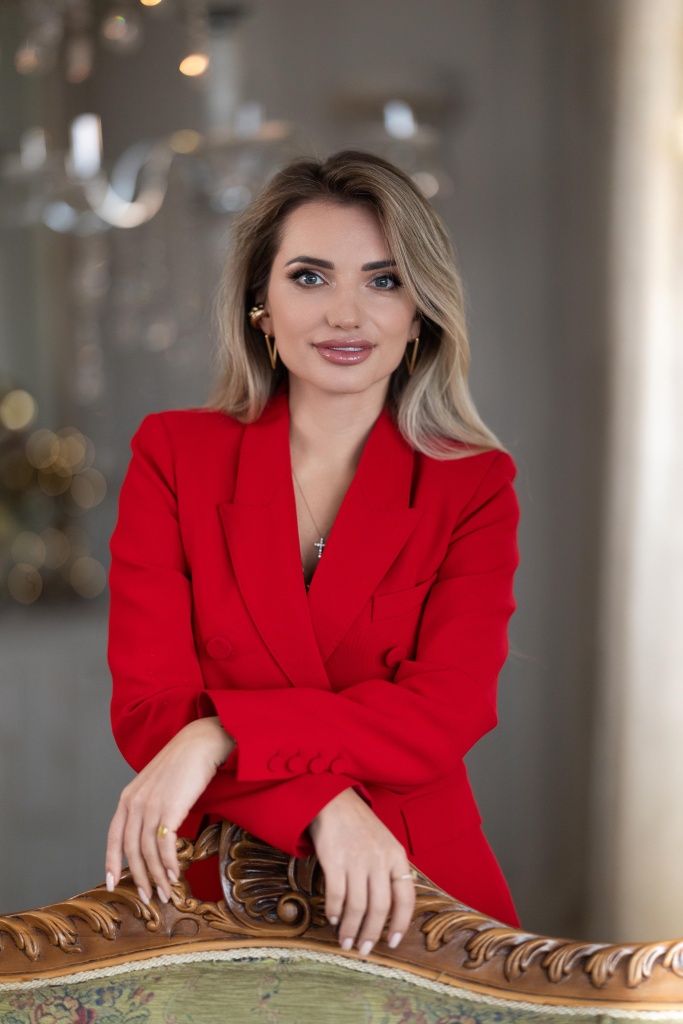 Алёна Королёва