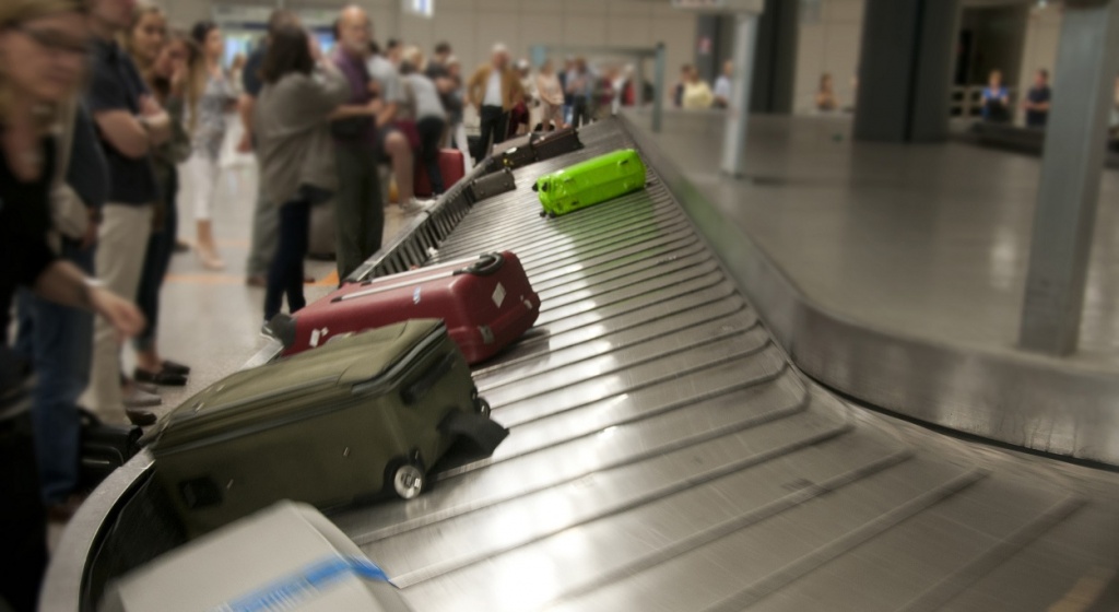 airport-luggage-transport-2.jpg