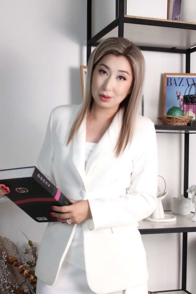 Jibek Abdikerim Жибек Абдикерим