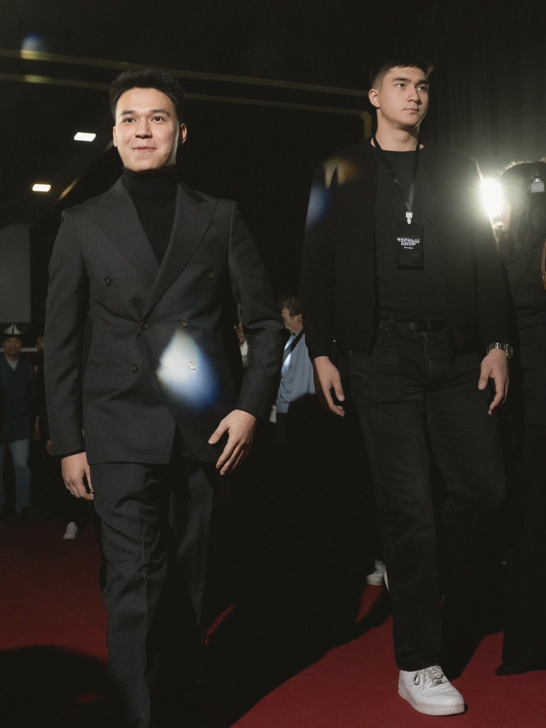 Damir Amangeldin Дамир Амангельдин