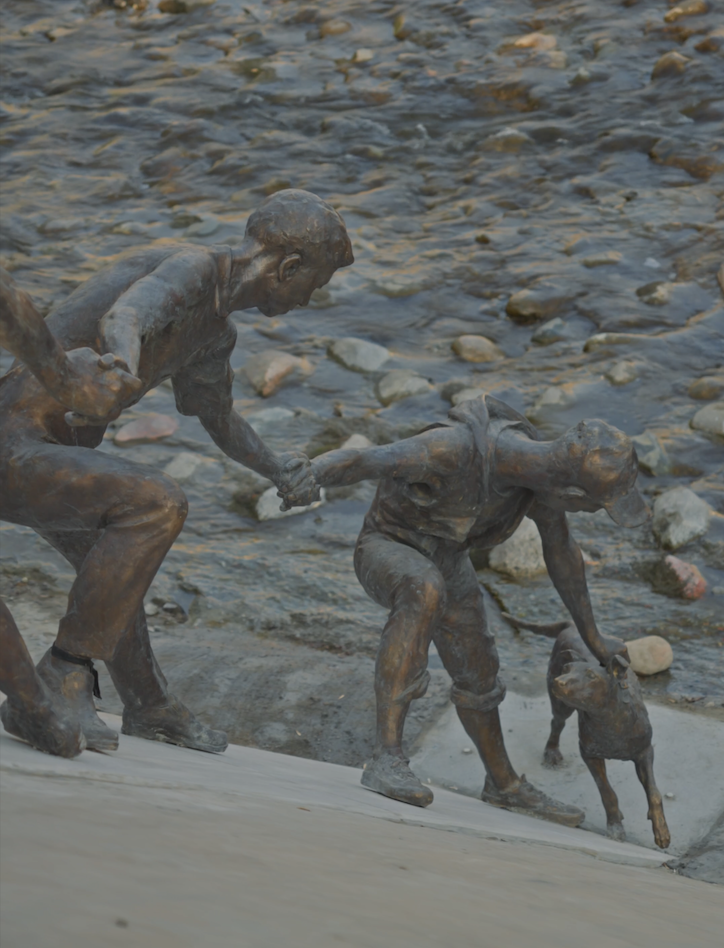 Арт-объект на набережной Сайрана 