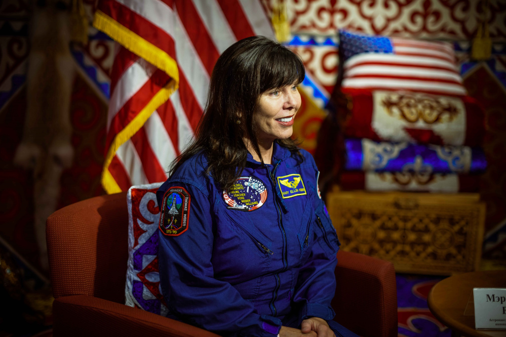 Как быть женщиной-астронавтом, летать в космос и работать в NASA