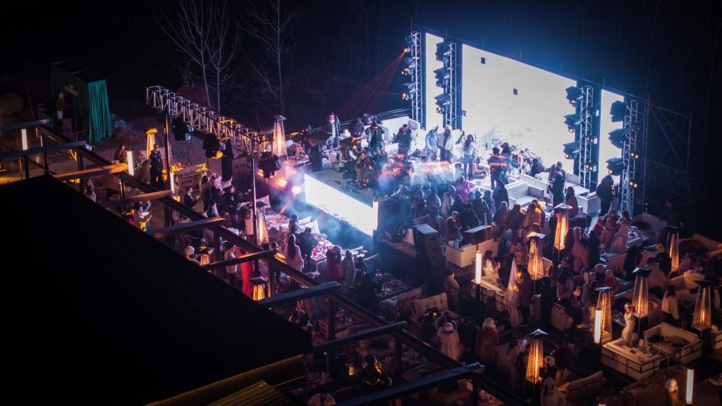 Queen Mountain Resort