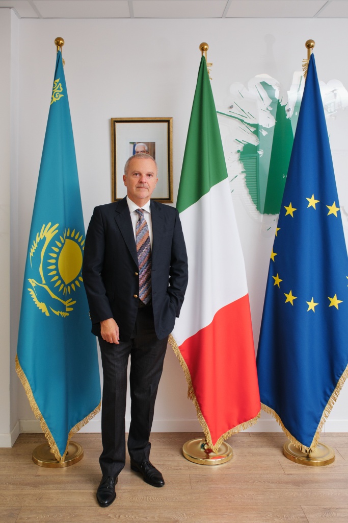 Antonello De Riu, Посол Италии