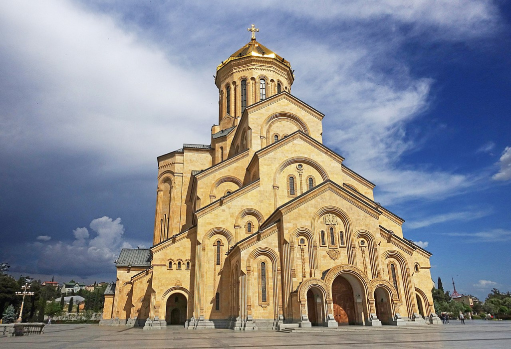 Holy Trinity Cathedral.jpg