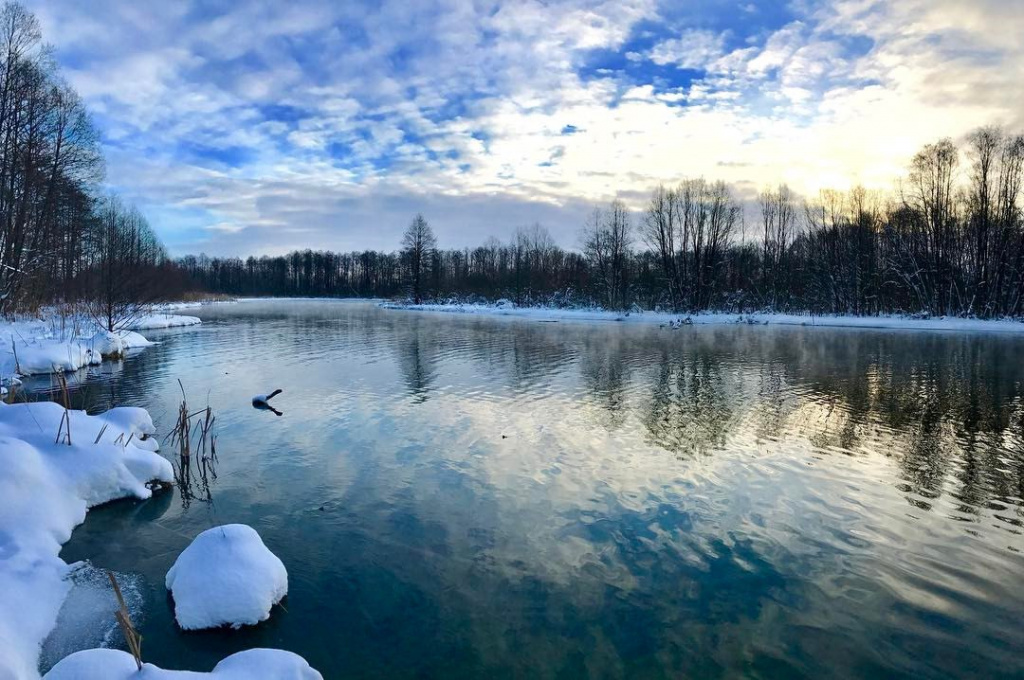 Вода зима фото. Голубые озёра Татарстан зимой. Голубое озеро Казань зима. Голубое озеро Казань зимой. Голубые озёра Татарстан Казань зимой.