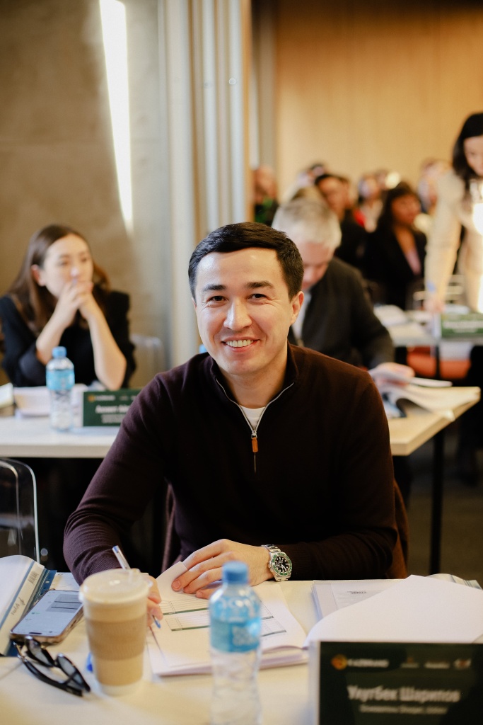 Улугбек Шарипов