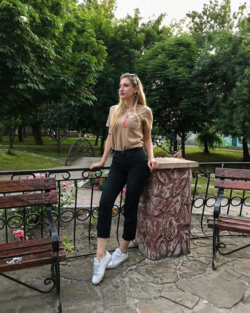 Girls girls russian ukrainian vs 17 Reasons