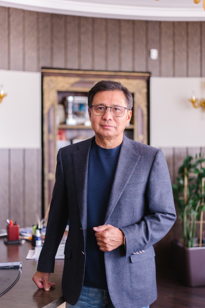 Murat Abdrakhmanov.jpg Murat Abdrakhmanov.jpg