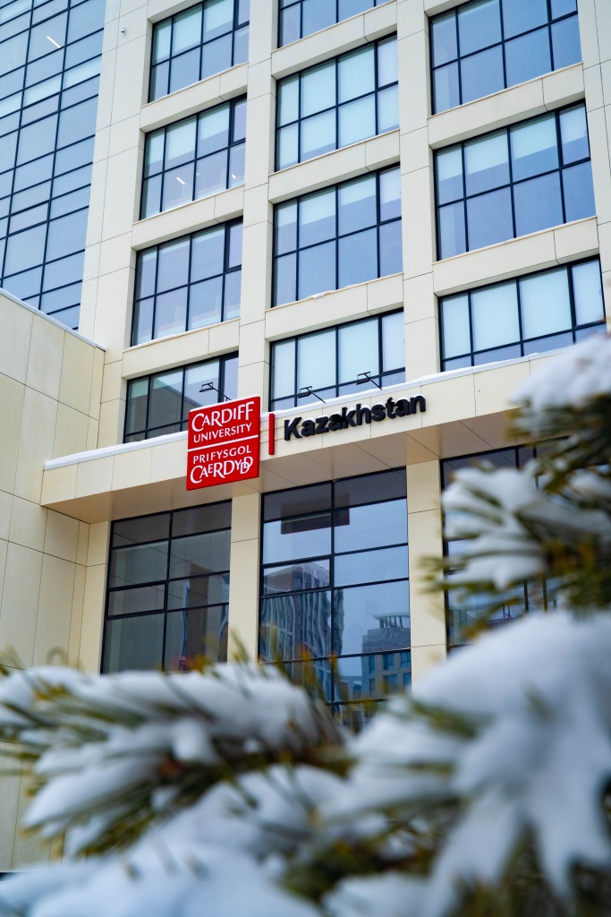 Cardiff university Кардифф университет