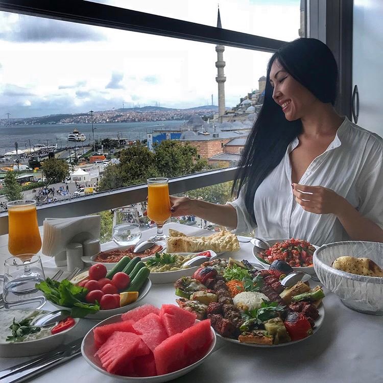 Стоковые фотографии по запросу Турецкий завтрак
