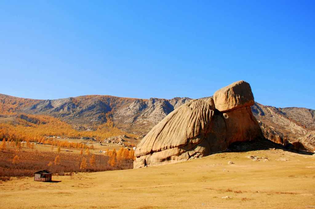 Зачем ехать в Монголию: пустыня Гоби, юрты, буддийские храмы