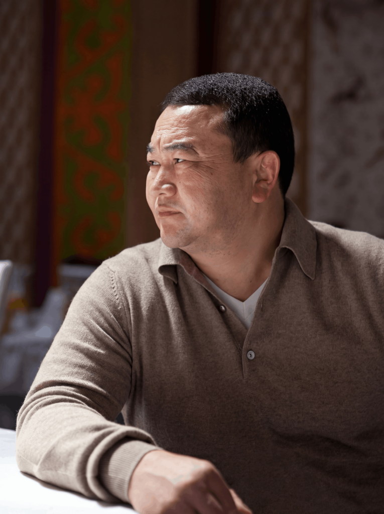 Асхат Акибаев