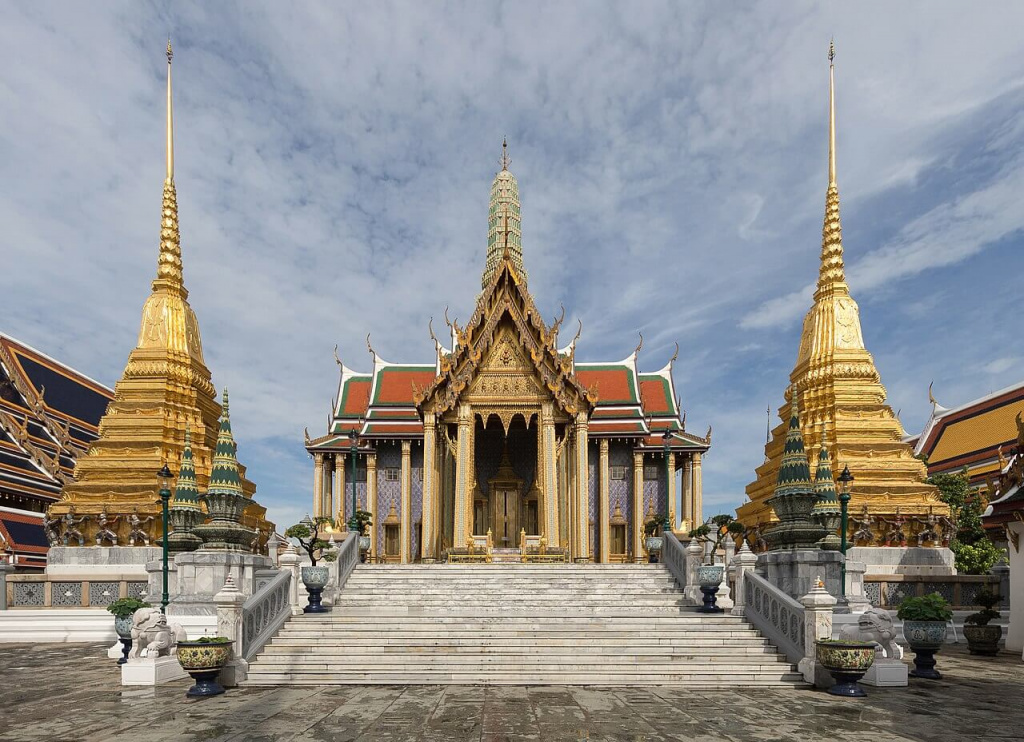 Wat_Phra_Kaew.jpg