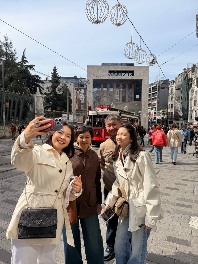 Алина Косай