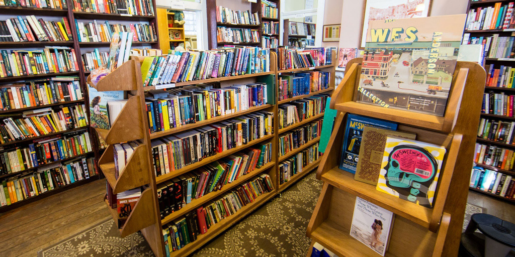 Maple_Street_Bookstore-_Marriot_6622.jpg