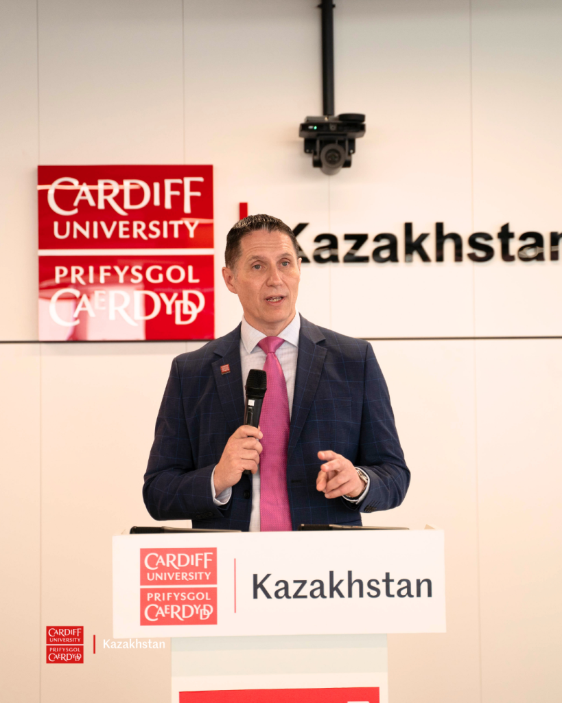 Phil Stephens Фил Стивенс