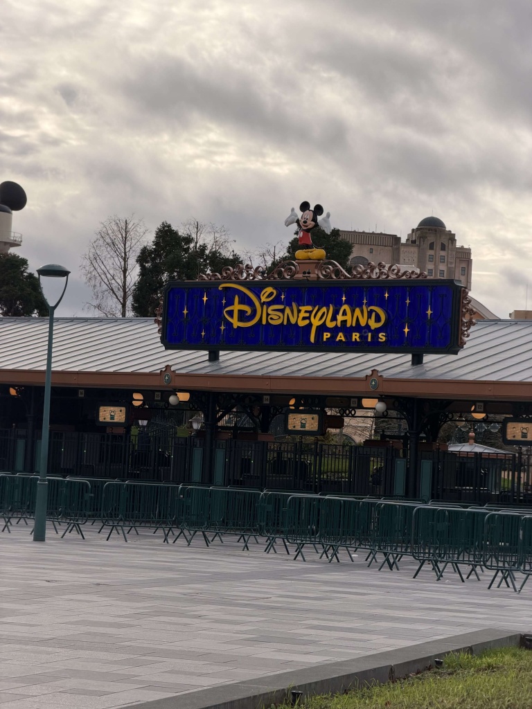 Сколько стоит посетить Disneyland в Париже