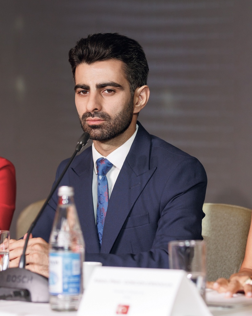 PR специалист Вугар Сафарли