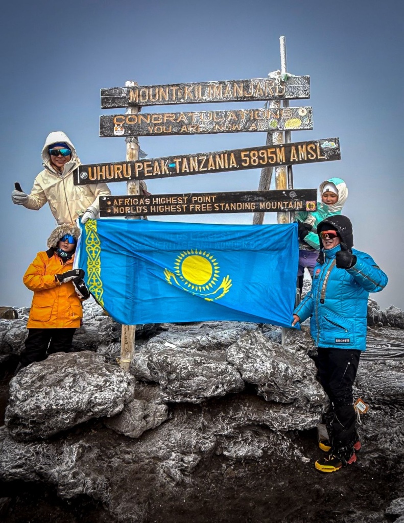 Толкын Нурушева о восхождении на Килиманджаро с детьми