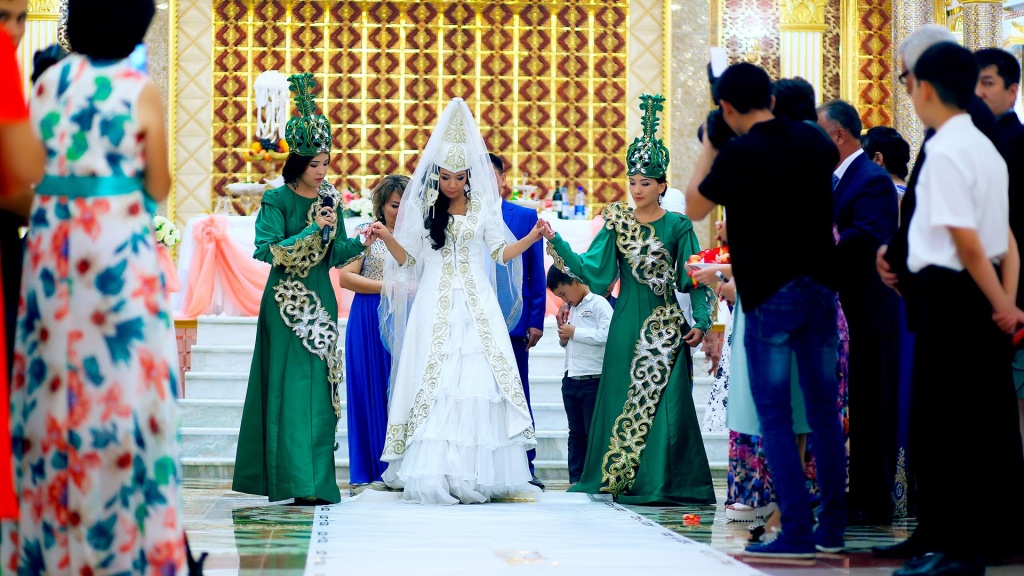Kazakh wedding ceremony - Wikipedia