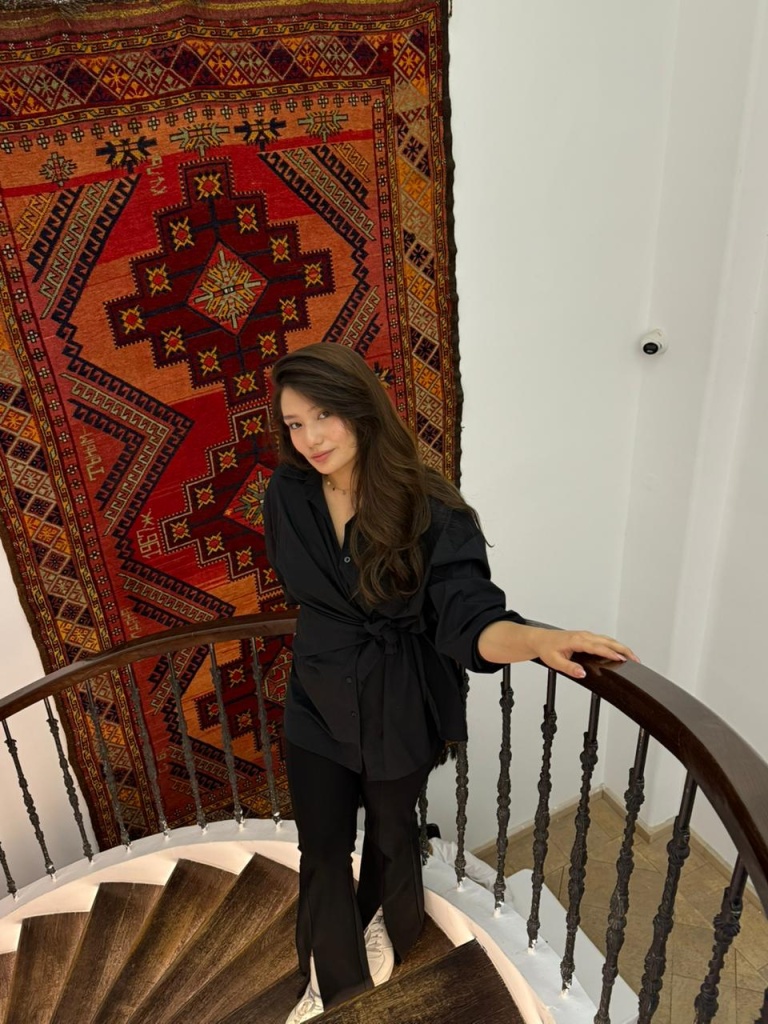 арт-менеджер университета UIB