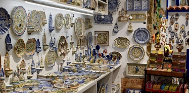 Where to buy souvenirs and gifts for loved ones in Bishkek