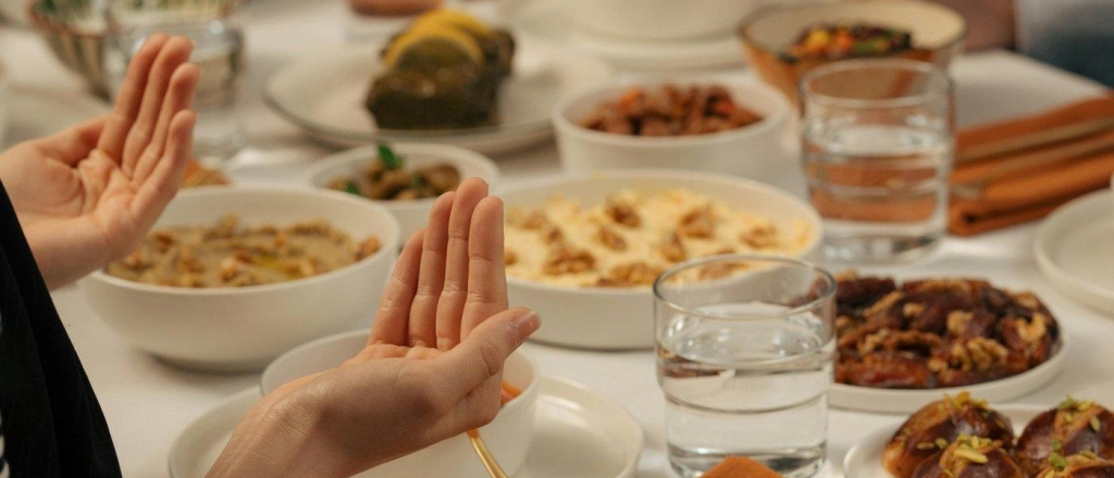 gde-provesti-iftar-v-oshe-10-mest-so-special-nym-menyu-i-predlozheniyami