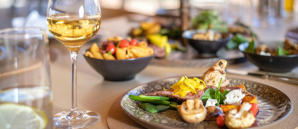 10 заведений для идеальных свиданий в Кокшетау