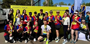 Сотрудники FlyArystan о беге, корпоративной поддержке и участии в Almaty Marathon