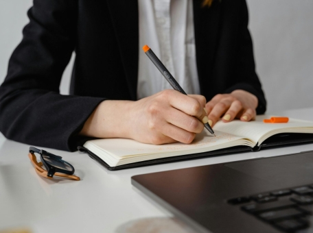 v-tadzhikistane-sozdadut-institut-iskusstvennogo-intellekta-akademiyu-turizma-i-institut-mirovoy-ekonomiki