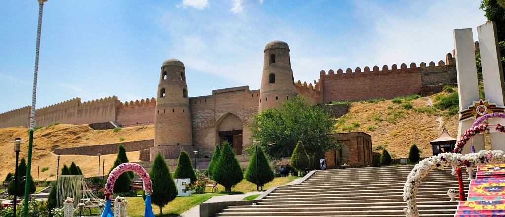 tadzhikistan-i-uzbekistan-vypuskayut-sovmestnyy-fil-m-o-druzhbe-narodov