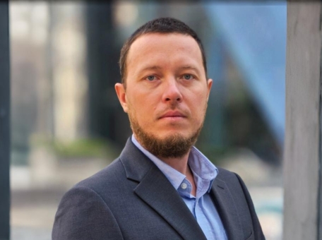 vitaliy-nikitin-lider-2024-goda-v-stroitel-nom-biznese-po-versii-gold-bar-asia-award