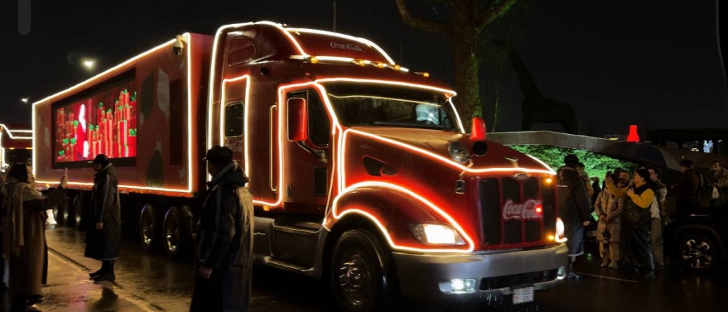 novogodniy-karavan-coca-cola-zavershil-prazdnichnoe-puteshestvie-po-uzbekistanu