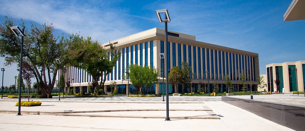 5-prichin-podklyuchit-sya-k-onlayn-vstreche-s-predstavitelem-central-asian-university